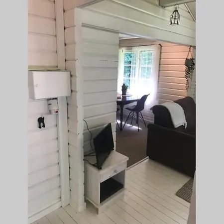 Lovely 2 Bed Cabin With Indoor Fire Place. Appartement *